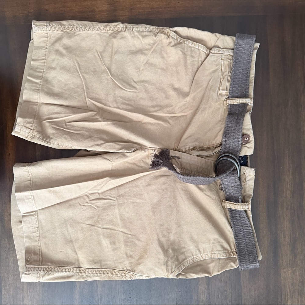 American Eagle Outfitters Tan Shorts with Gray Belt